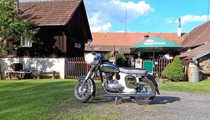 Hospudka U Petra Fotky - Hněvkovice-ledeč Nad Sázavou