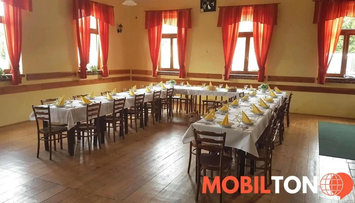 Hostinec A Penzion Na Krizovce Kucerova Ivana Vse - Kubíkovy Duby