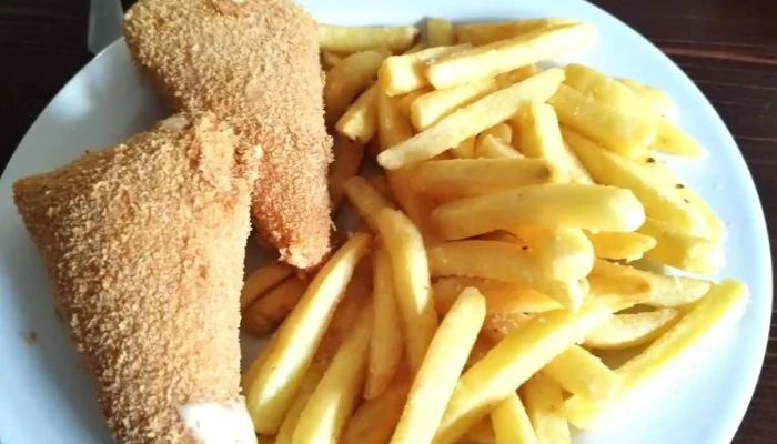 Hostinec Chaloupka A Pizza Z Chaloupky -  Hranolky - Pokratická 98/15