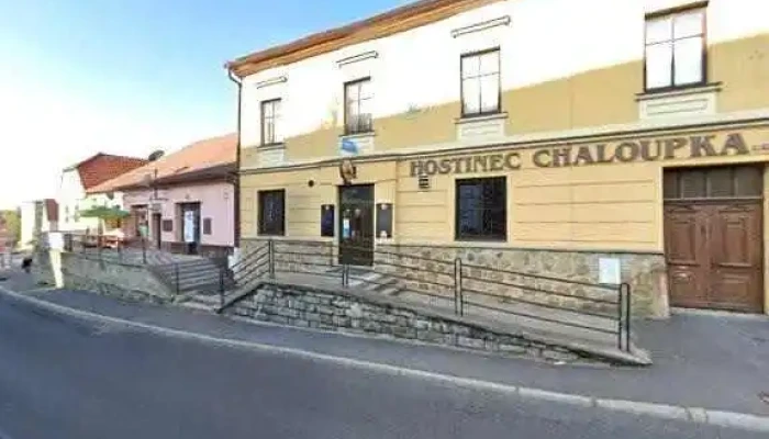 Hostinec Chaloupka A Pizza Z Chaloupky -  Street View A 360deg - Pokratická 98/15
