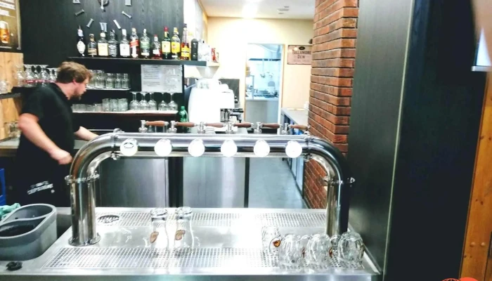 Hostinec Chaloupka A Pizza Z Chaloupky -  Vzhled A Atmosfera - Pokratická 98/15