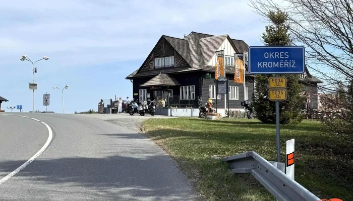Hostinec Na Trojaku Nejnovejsi - Na Trojáku 217