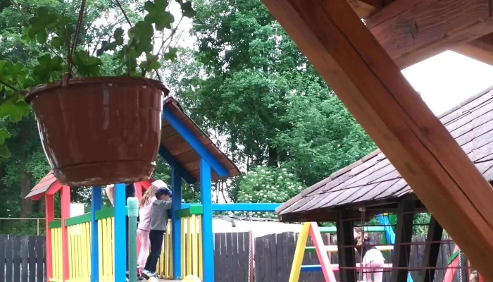 Hostinec U Kacaby Blizko Mě - Lesní 10