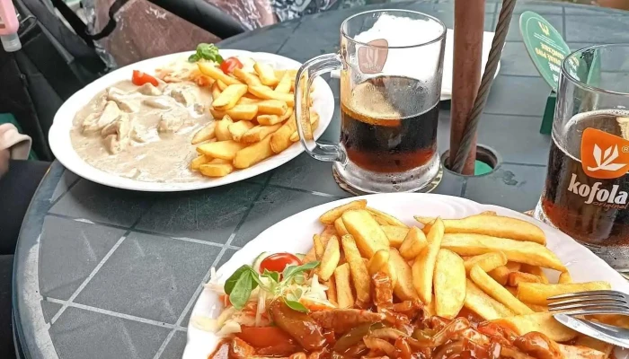 Hostinec Zlata Podkova Jidlo A Piti - Dolní Podluží