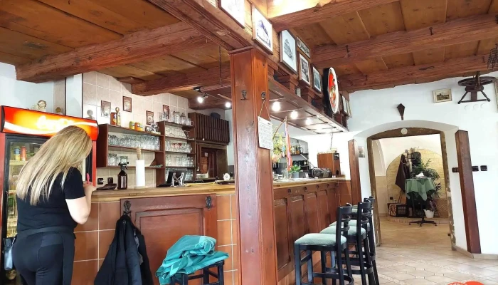 Hostinec Zlata Podkova Vzhled A Atmosfera - Dolní Podluží