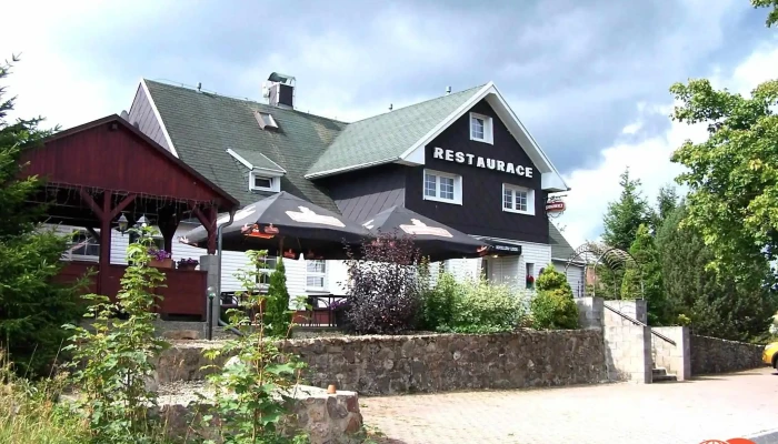 Hotel Linde Hotel A Restaurace Lipa Cinovec Od Hostu - Dubí-teplice 1
