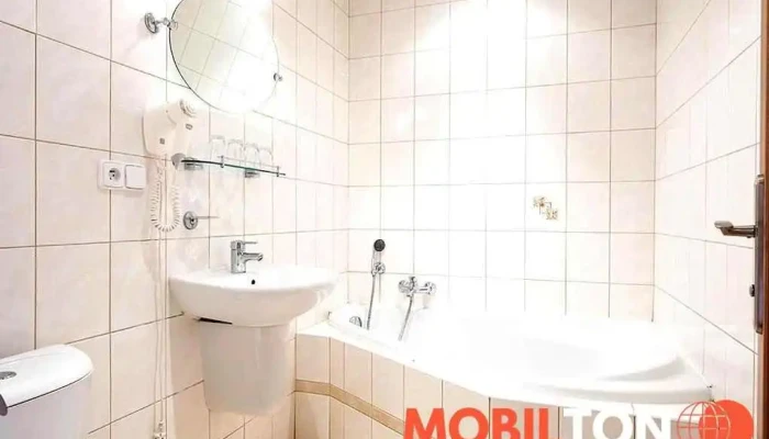 Hotel Opera -  Od Vlastnika - Komenského 996