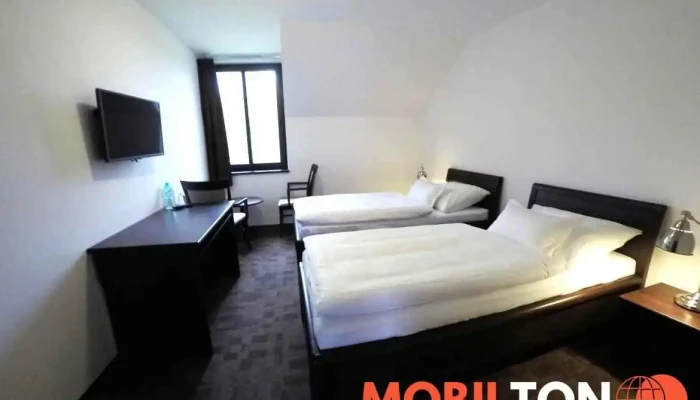 Hotel Ryzmburk Pokoje - Žernov-česká Skalice