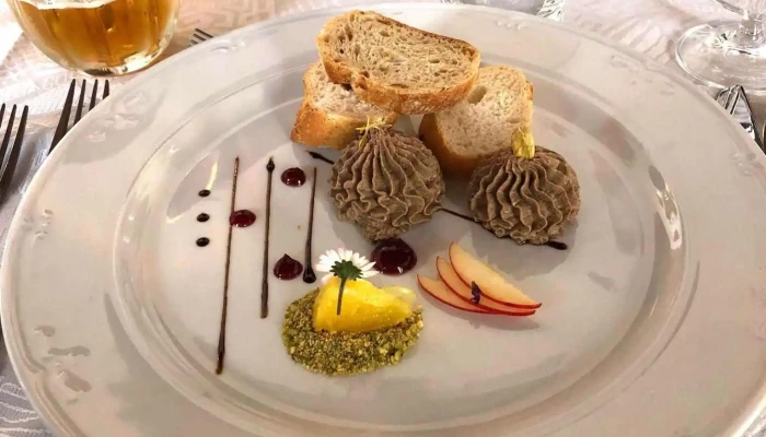 Hotel Tuskulum -  Jidlo A Piti - K Tuskulu 137