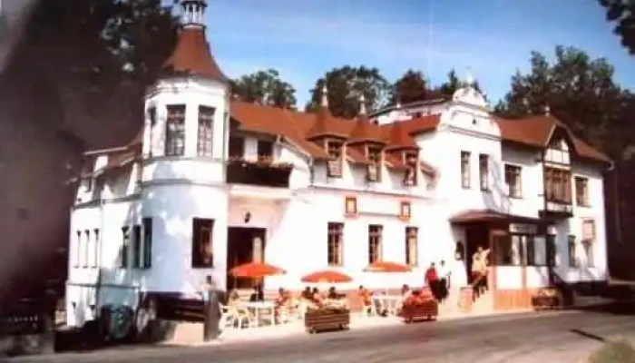 Hotel Zámeček - Děčín-Rumburk