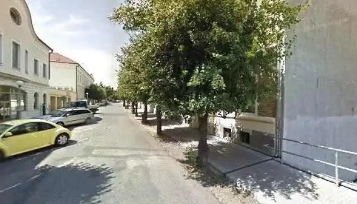 Hotel Zlaty Lev Street View A 360deg - Na Valích 620