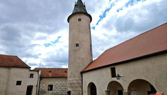 Hrad Ledeč nad Sázavou s.r.o. - Husovo Nám. 7