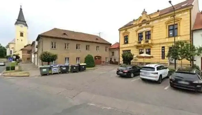 Ikura Bistro -  Street View A 360deg - Nám. 5. Května 24