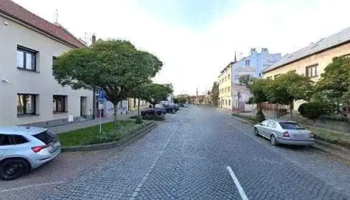 Kabone Pizza -  Street View A 360deg - Čs. Brigády 130