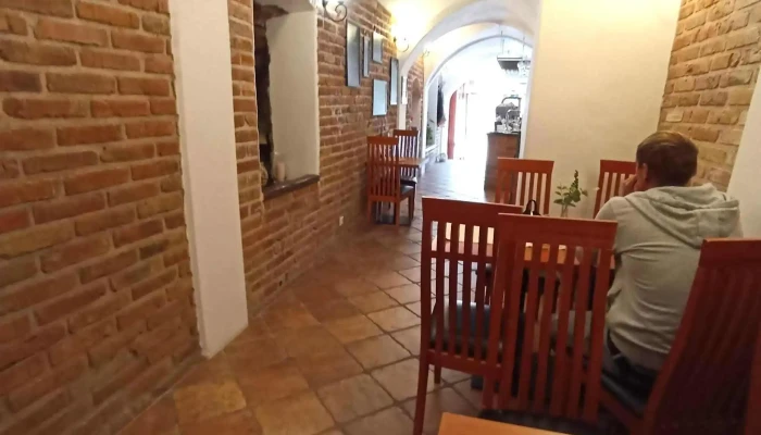 Kafe Na Kovarne Oteviraci Doba - Hornoměstská 391/44