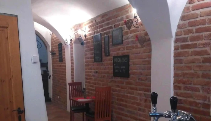 Kafe Na Kovarne Recenze - Hornoměstská 391/44