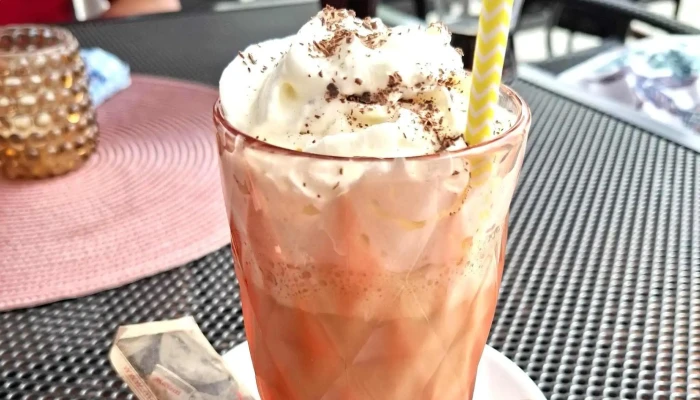 Kafe Na Kovarne Restaurace - Hornoměstská 391/44