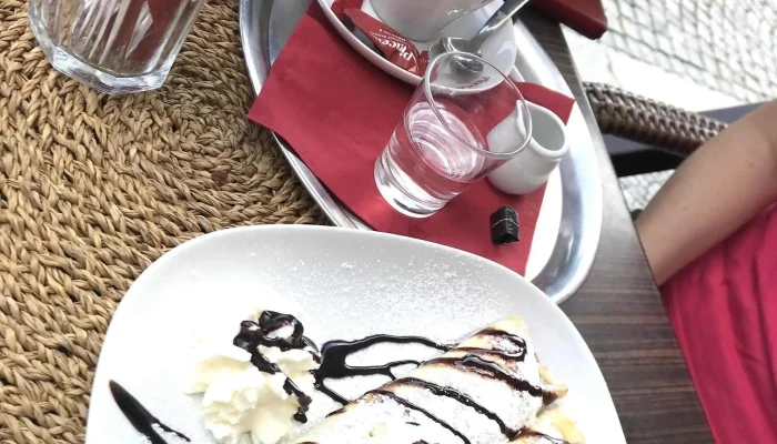 Kavarna Cerny Kun Humpolec Hodnoceni - Dolní Nám. 247
