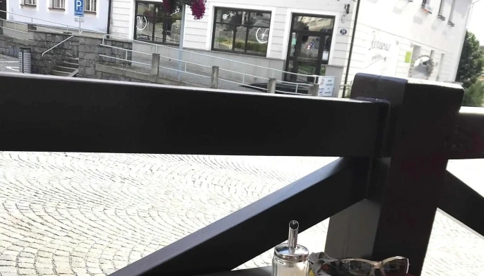 Kavarna Cerny Kun Humpolec Webova Stranka - Dolní Nám. 247