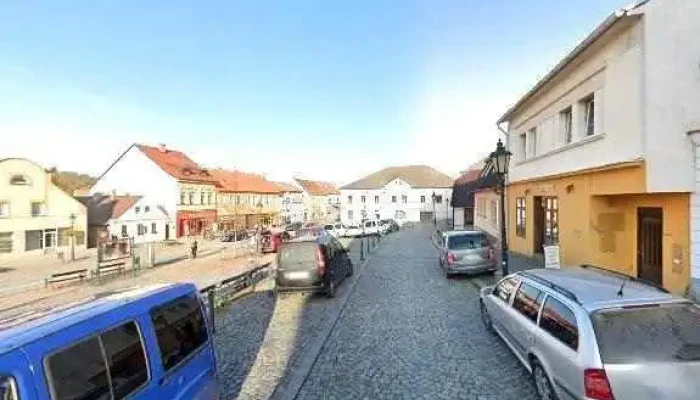 Kavarna Mestansky Dum Street View A 360deg - Žižkovo Nám. 249