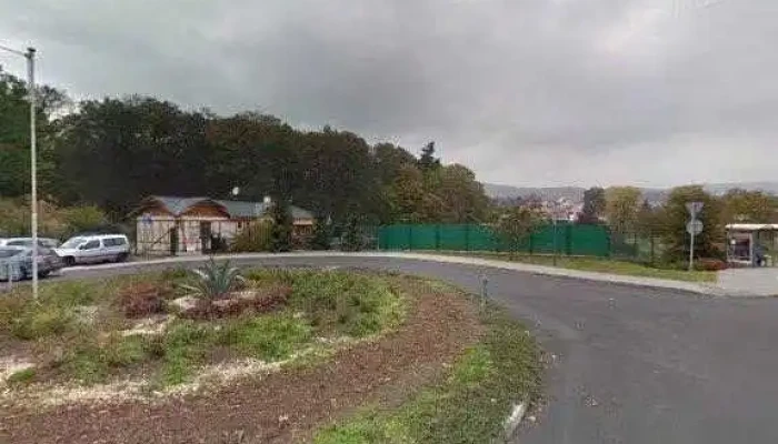 Kavarna Pereje Street View A 360deg - Kyselka 104