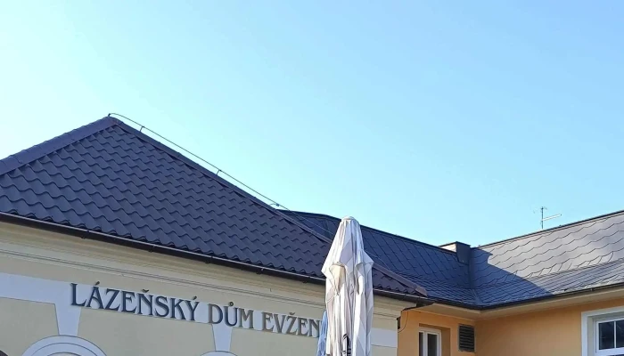 Kavarna Pereje Webova Stranka - Kyselka 104