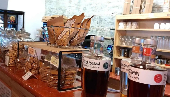 Kavarna U Frinda Socialni Podnik Jidlo A Piti - Křinické Nám. 254/4