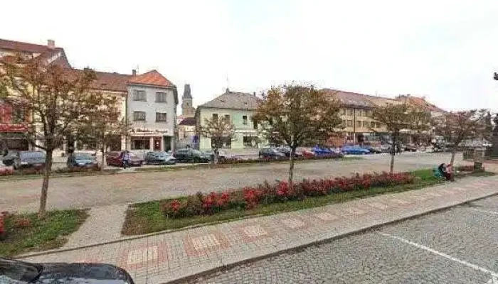 Kavarna U Zlate Slepice Street View A 360deg - Husovo Nám. 15