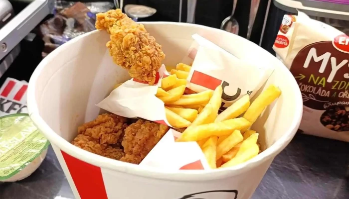 Kfc Litomerice Dt Jidlo A Piti - Želetická 1