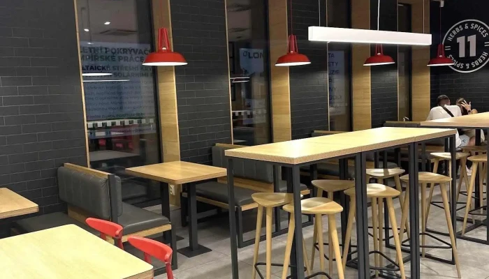 Kfc Litomerice Dt Vzhled A Atmosfera - Želetická 1