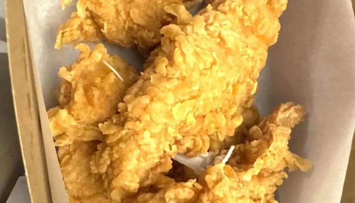 Kfc Praha Pruhonice Kureci Stripsy - Praha-říčany U Prahy