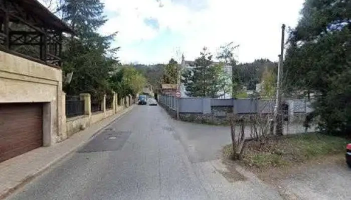 Kulturni Dum Vsenory Knihovna A Literarni Kavarna Street View A 360deg - Květoslava Mašity 294