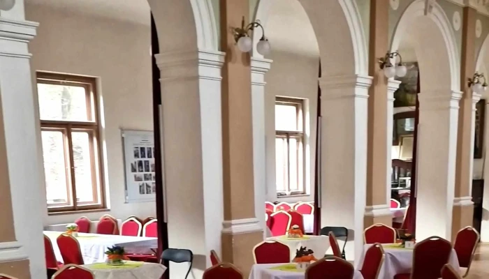 Kulturni Dum Vsenory Knihovna A Literarni Kavarna Videa - Květoslava Mašity 294