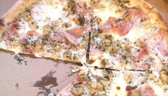 La Pisa Pizzerie -    Sadska Videa - Palackého Nám. 258