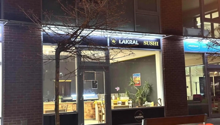 Lakral sushi - 190 16 Praha 21