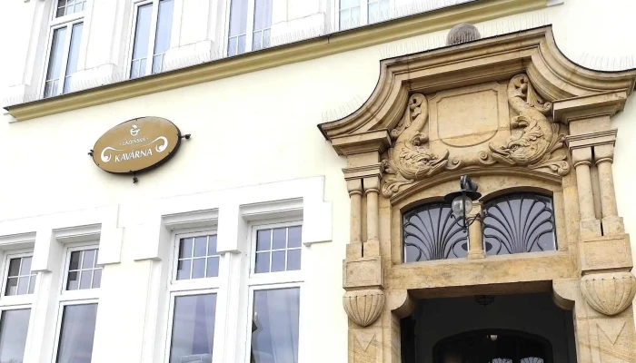 Lazenska Kavarna Kavarna čajovna - 10, U Plovárny 1259
