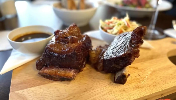Loreta Restaurant -  Jidlo A Piti - Šibeniční 520