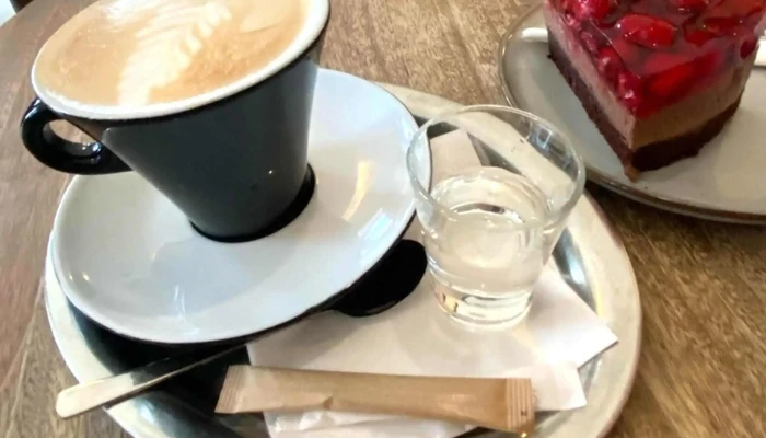 Lovo Cafe Oblast - 8. Května 156