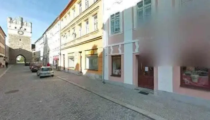 Mad Monkey Cafe Bistro Street View A 360deg - Minoritské Nám. 1158/1