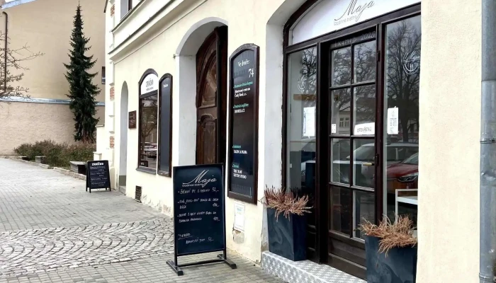 Maja Rodinne Bistro Bistro - Husovo Nám. 74
