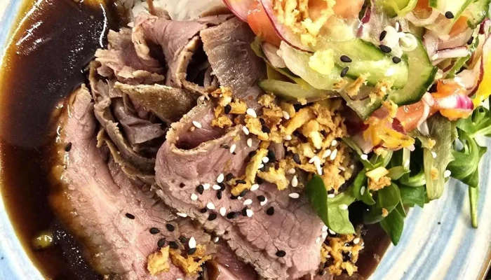 Maja Rodinne Bistro Jidlo A Piti - Husovo Nám. 74