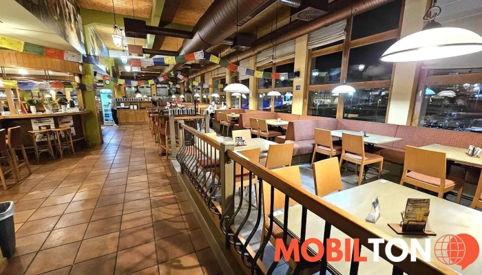 Makalu Nepálská a Indická restaurace - Nám. Práce 1099/1