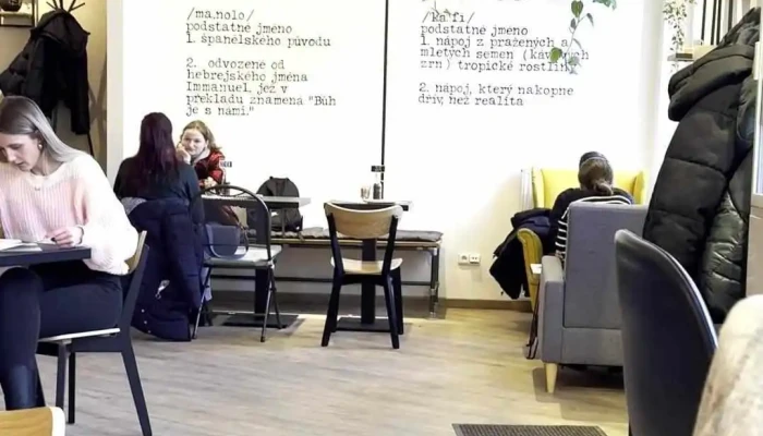 Manolo Cafe Zs Vzhled A Atmosfera - Vrchlického 1971 25