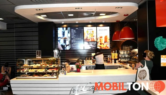 Mcdonalds Vzhled A Atmosfera - Tř. 3. Května 1170