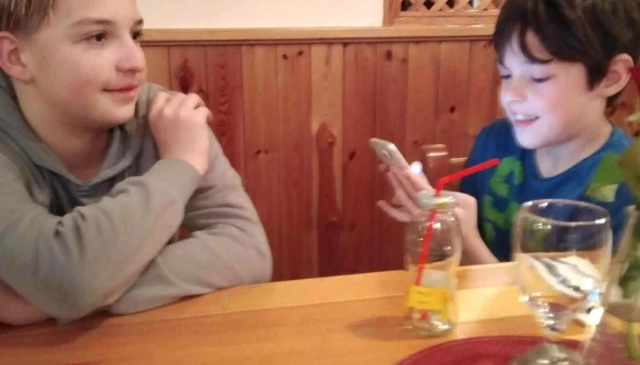 Miroslav Hosek   Restaurace A Penzion Tisuvka Oblast - Cikháj