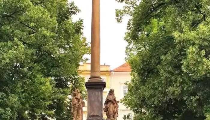 Morový sloup - Město