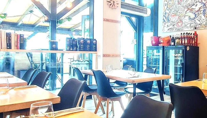 Mos Bistro Fotky - Masarykova 1379