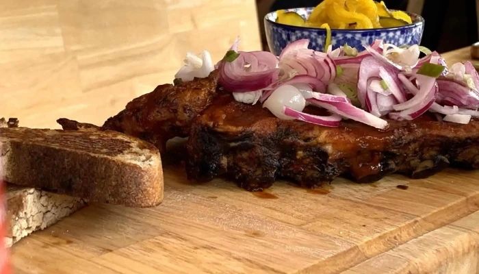 Mos Bistro Hledam - Masarykova 1379