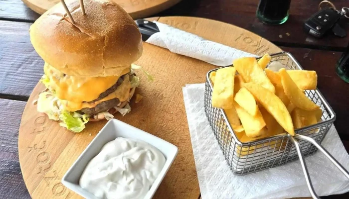 Motorest A Restaurace Usak Prunerov Jidlo A Piti - Kadaň