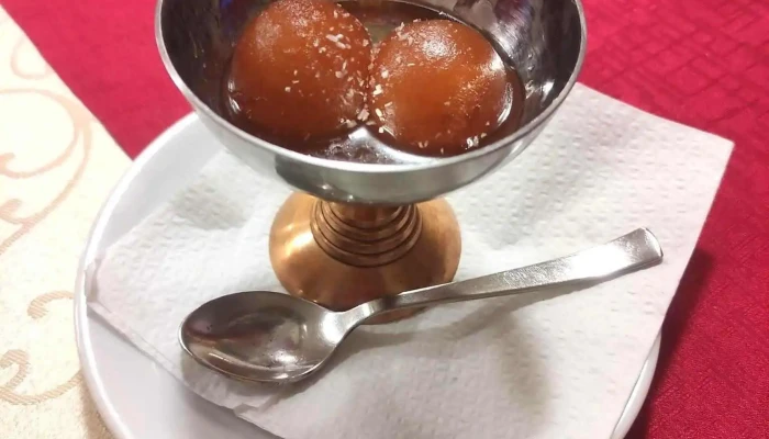 Namaste Himalaya Nepalsko Indicka Restaurace Gulab Jamun - Masarykovo Nám.